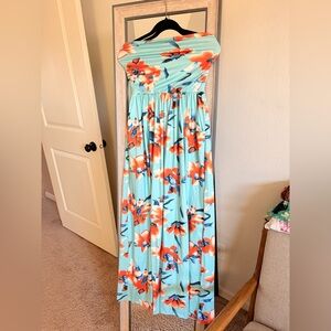 Strapless stretchy topical floral beach maxi dress with pockets